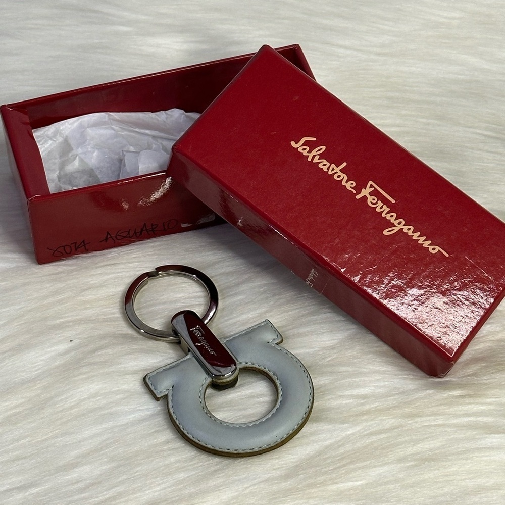 SALVATORE FERRAGAMO keyholder keychain in aquario